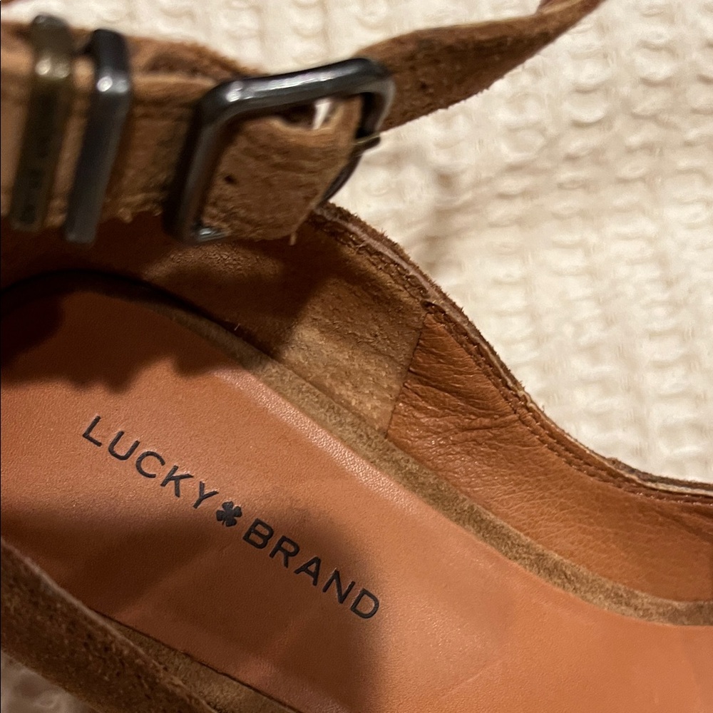 Lucky Brand Tan Wedge Heels-8.5 chunky heel fits like a wedge Lucky brand 8.5 - Picture 2 of 5